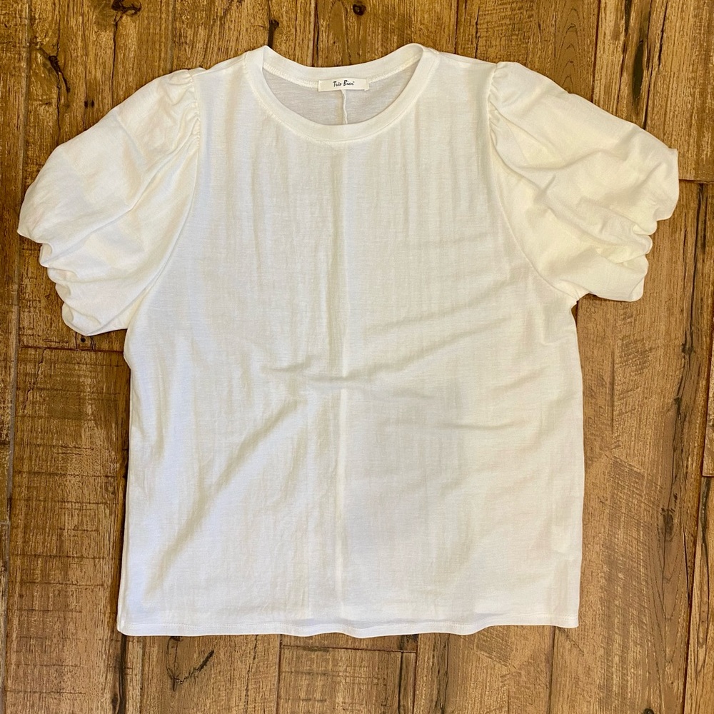 Tres Bien Puff Sleeve Tee